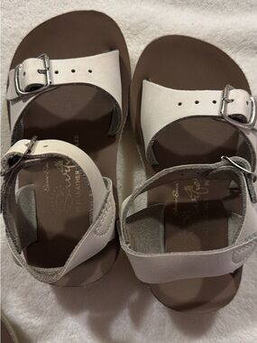 Kids White Adjustable Double-Strap Sandals with Buckles
